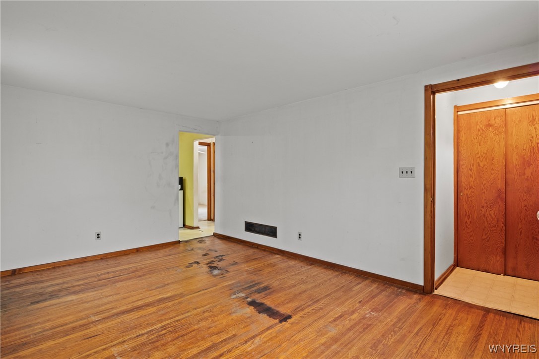 99 Kamper Avenue