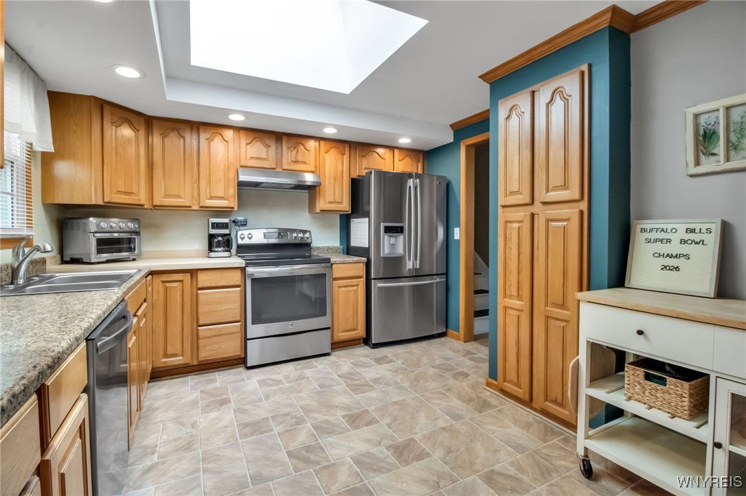 219 Oakhill Drive, Hamburg, New York image 9