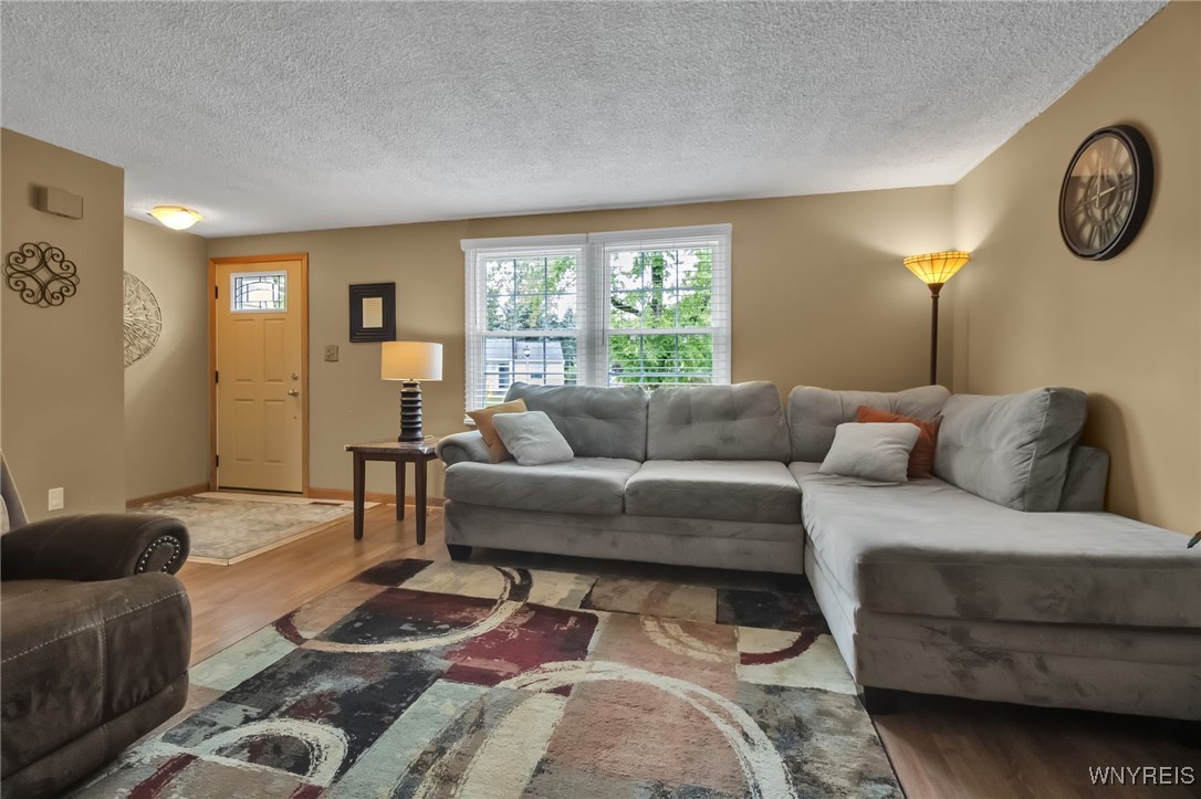 219 Oakhill Drive, Hamburg, New York image 5