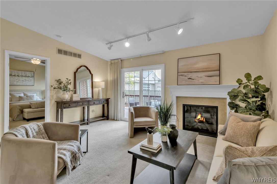 25 Woodpointe Run
