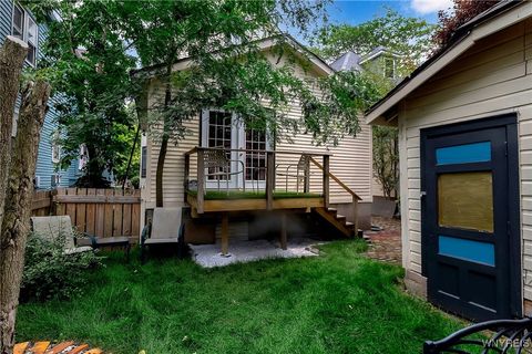 Tiny photo for 726 Ashland Avenue, Buffalo, NY 14222 (MLS # B1642856)