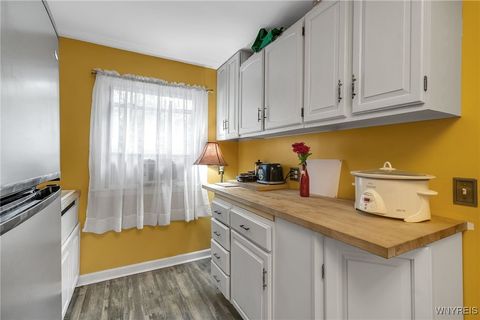 Tiny photo for 726 Ashland Avenue, Buffalo, NY 14222 (MLS # B1642856)