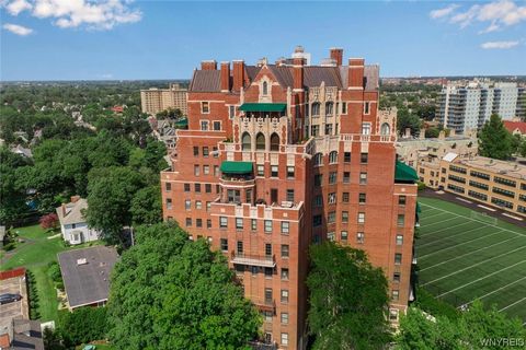 Photo of 800 W Ferry Street #5BB, Buffalo, NY 14222 (MLS # B1496350)