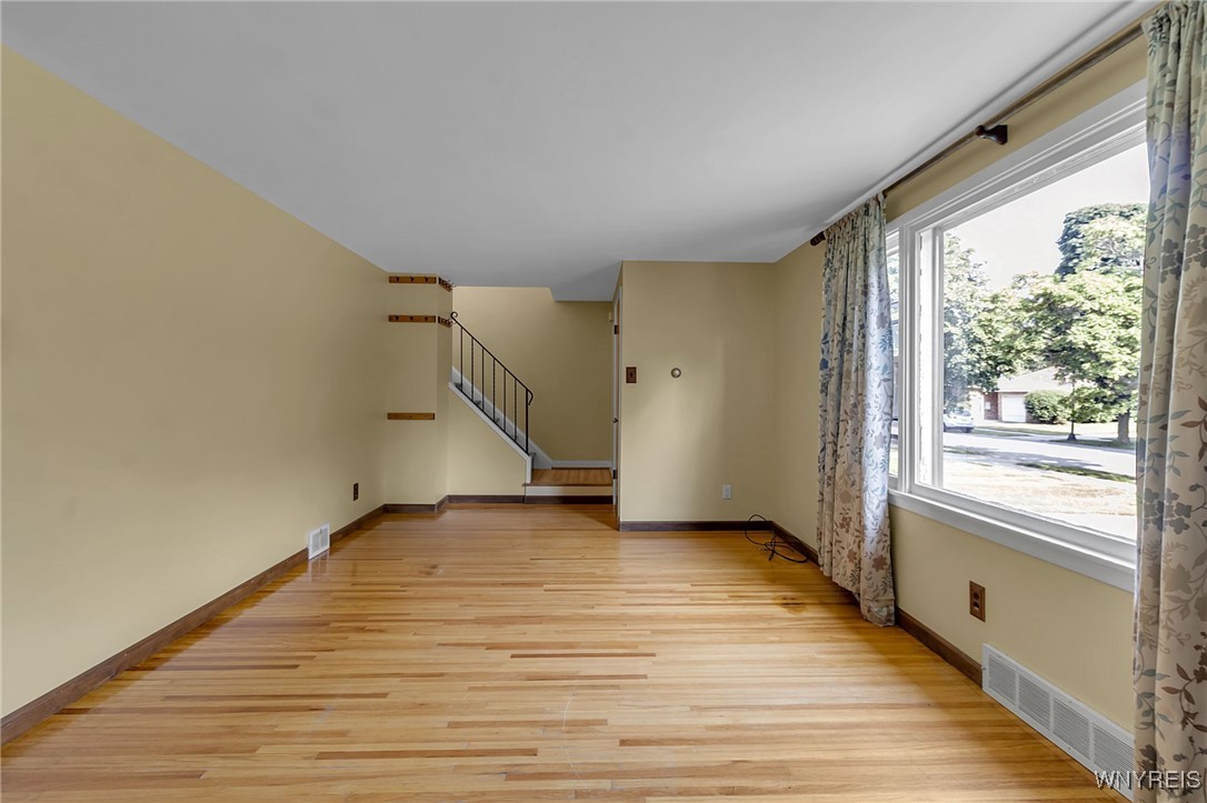 96 Knox Avenue