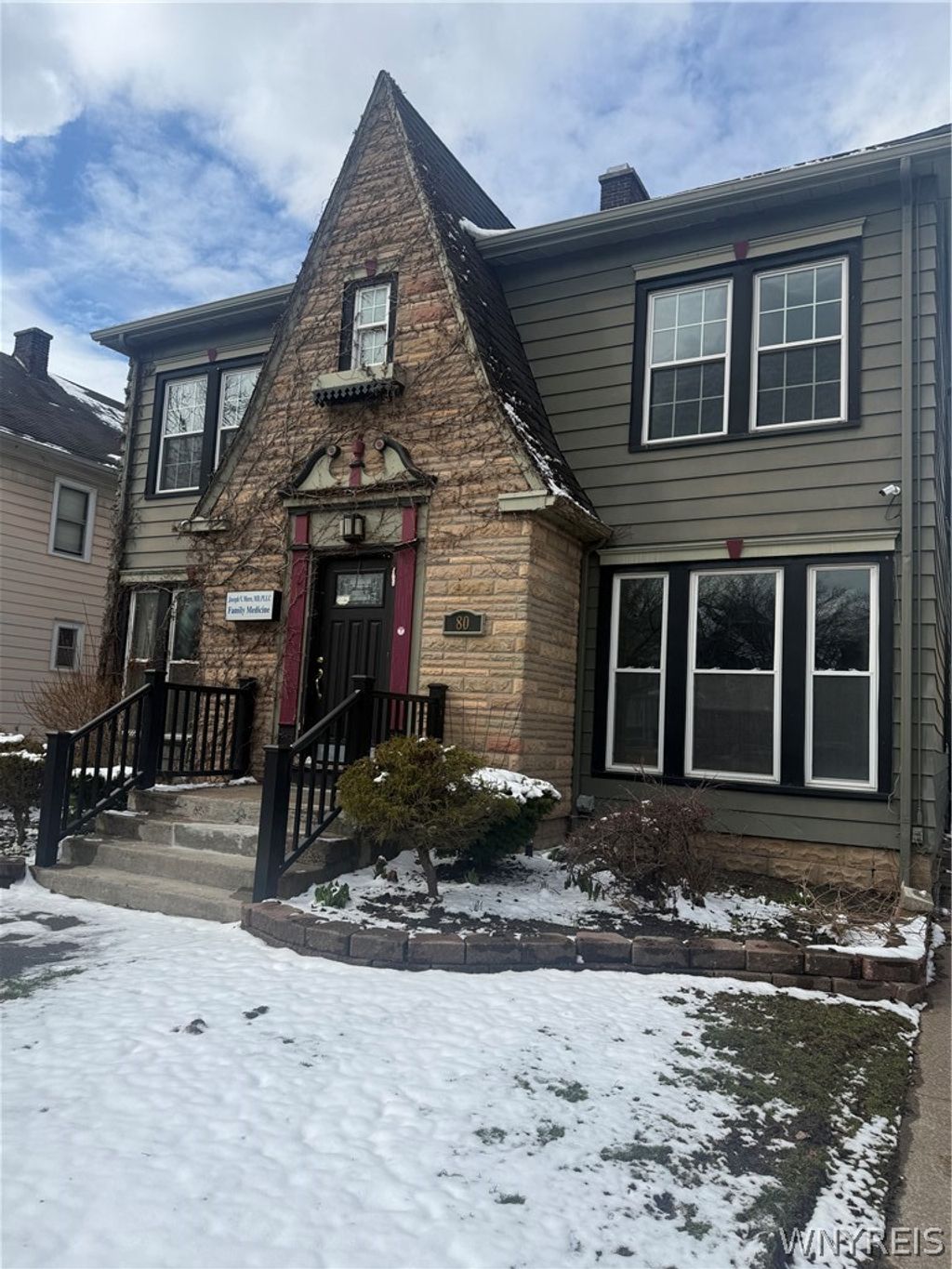 Photo of 80 Delaware Road #Lower Rear, Tonawanda, NY 14217 (MLS # B1673724)