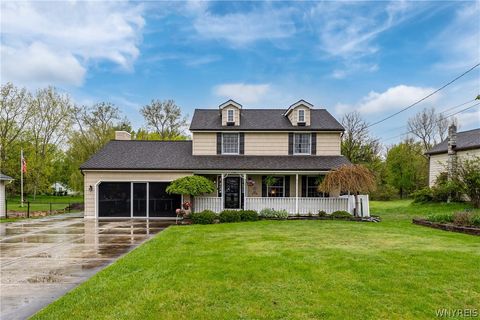 Photo of 1540 Dodge Road, Amherst, NY 14051 (MLS # B1682374)