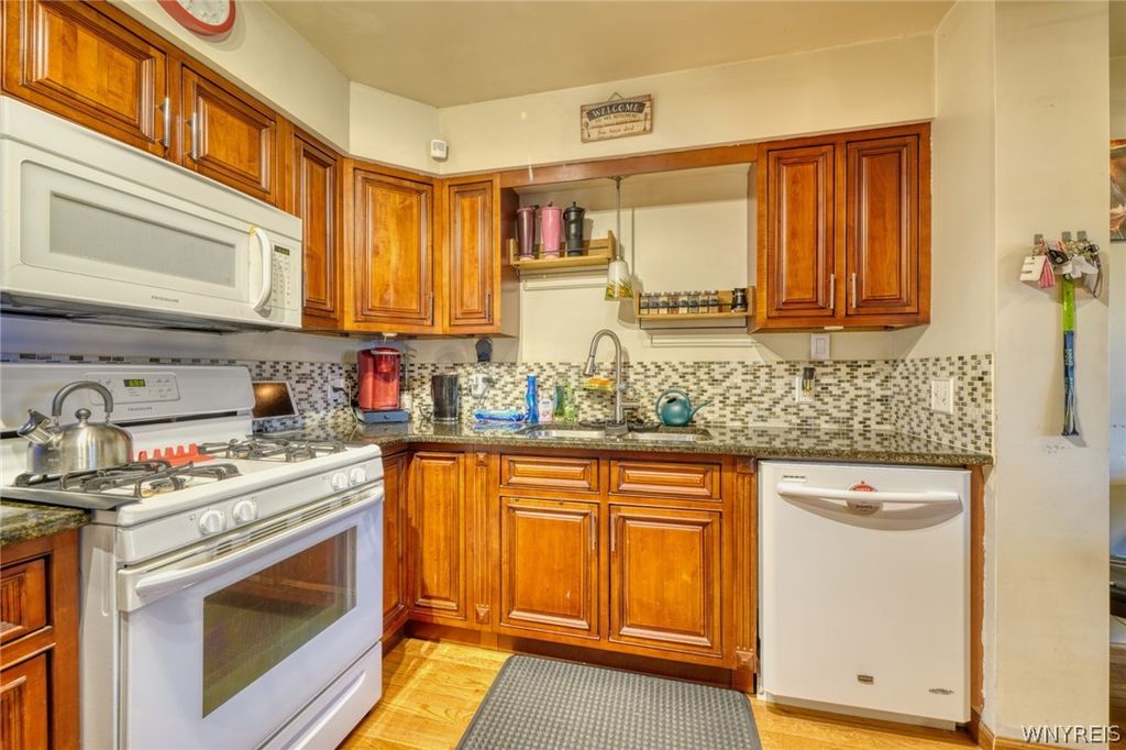 Photo of 103 Delmar Mitchell Drive, Buffalo, NY 14204 (MLS # B1666738)