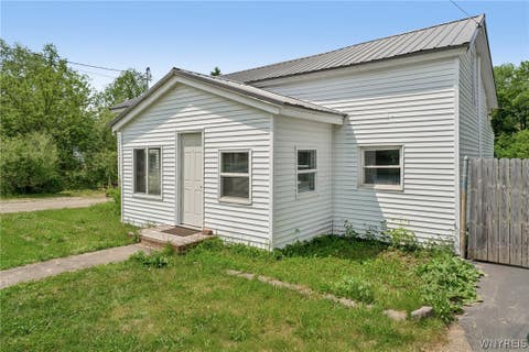 Homes For Sale - 1422 Eagle Street<br/> Cattaraugus County, Freedom, NY 14065