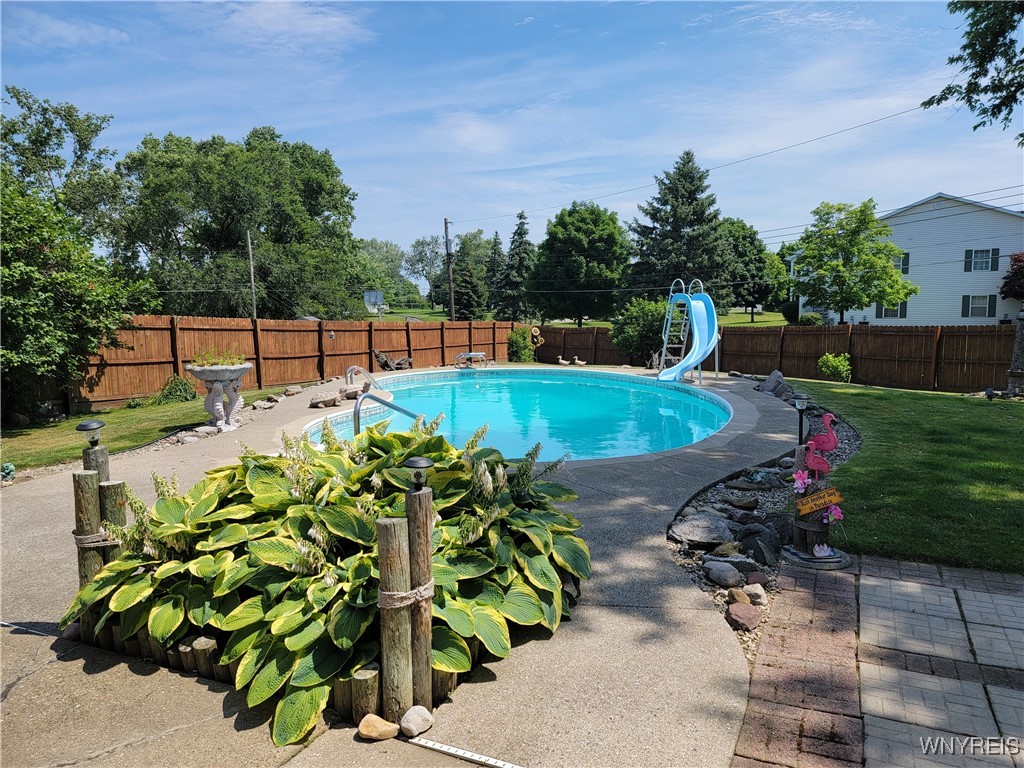 4 Rondelay Court, Cheektowaga, New York image 38