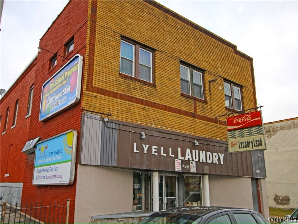 Photo of 512 Lyell Avenue, Rochester, NY 14606 (MLS # B1664432)