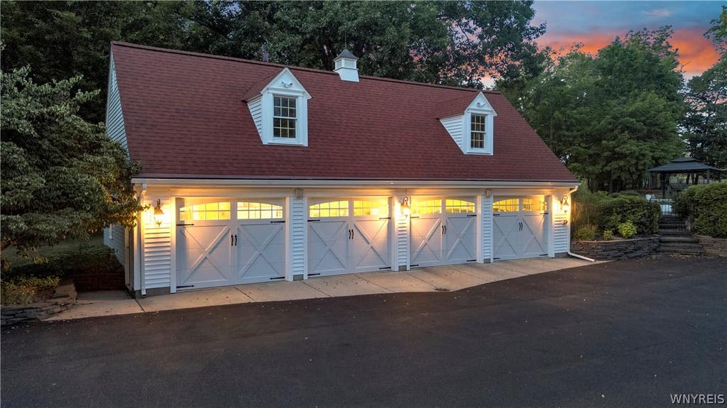 Photo of 1304 Sweet Road, Aurora, NY 14052 (MLS # B1703601)