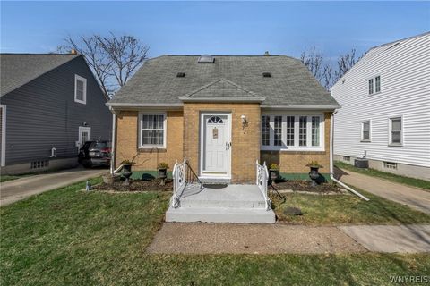 Homes For Sale - 72 Marquette Avenue<br/> Tonawanda, NY 14217