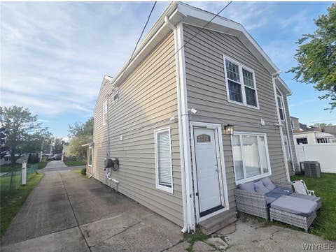 Tiny photo for 7 Lindbergh Court, Cheektowaga, NY 14225 (MLS # B1689894)