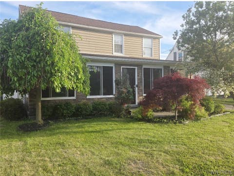 Photo of 7 Lindbergh Court, Cheektowaga, NY 14225 (MLS # B1689894)