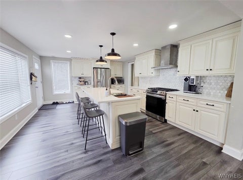 Tiny photo for 7 Lindbergh Court, Cheektowaga, NY 14225 (MLS # B1689894)