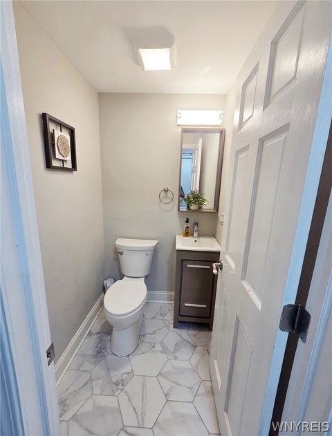Tiny photo for 7 Lindbergh Court, Cheektowaga, NY 14225 (MLS # B1689894)