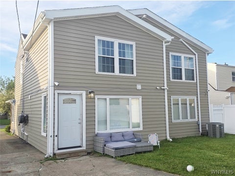 Tiny photo for 7 Lindbergh Court, Cheektowaga, NY 14225 (MLS # B1689894)