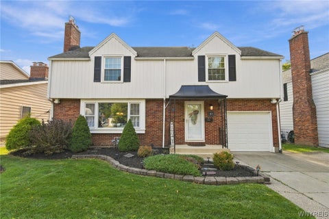 Photo of 40 Rosedale Boulevard, Amherst, NY 14226 (MLS # B1721253)