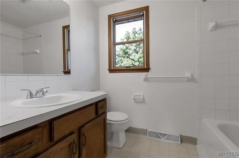 Tiny photo for 276 Tennyson, Amherst, NY 14221 (MLS # B1655471)