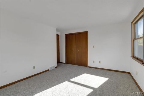 Tiny photo for 276 Tennyson, Amherst, NY 14221 (MLS # B1655471)