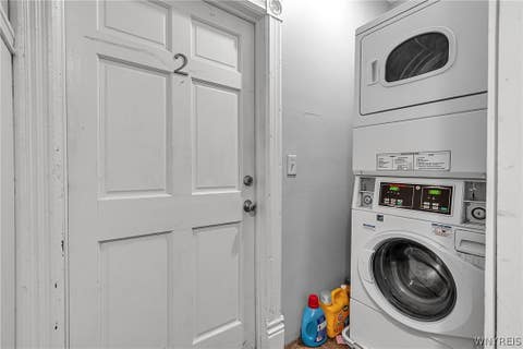 Tiny photo for 370 Bryant Street #2, Buffalo, NY 14222 (MLS # B1704421)