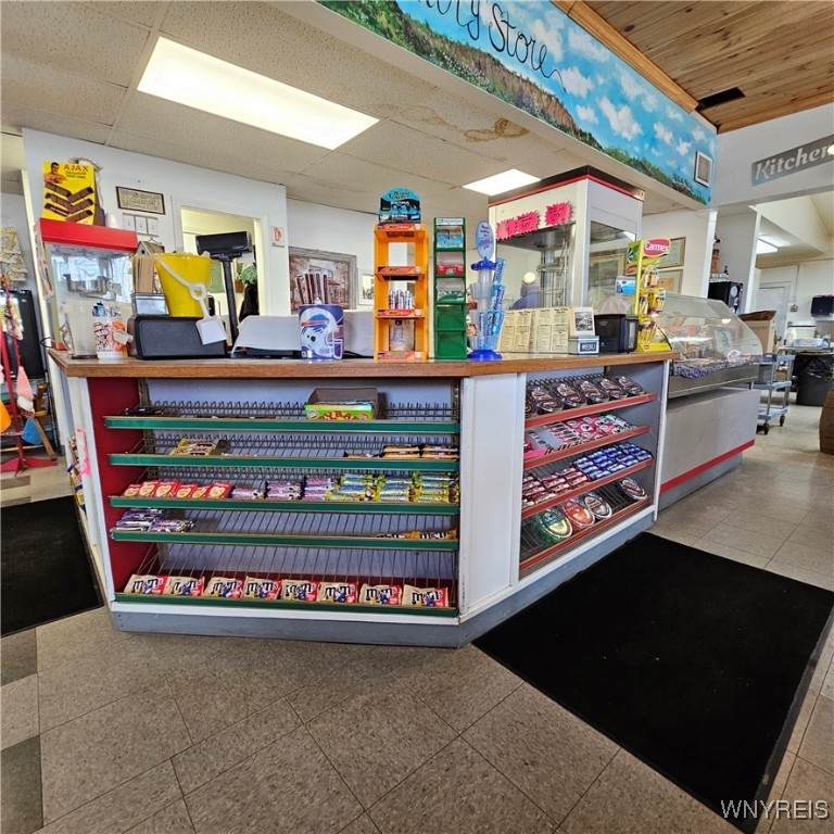 Yates, New York 14098, United States, ,Commercial,Active,90999