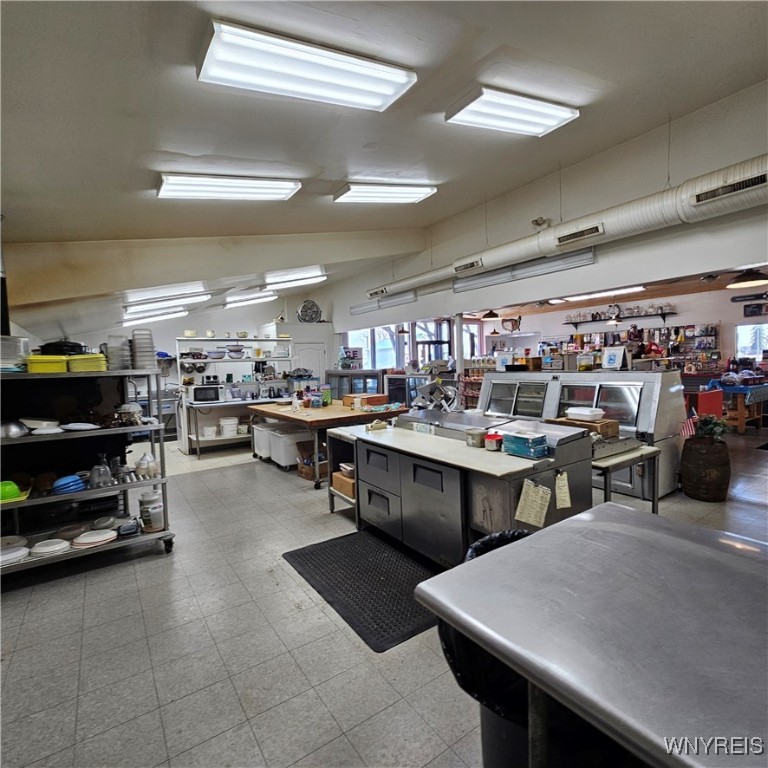 Yates, New York 14098, United States, ,Commercial,Active,90999