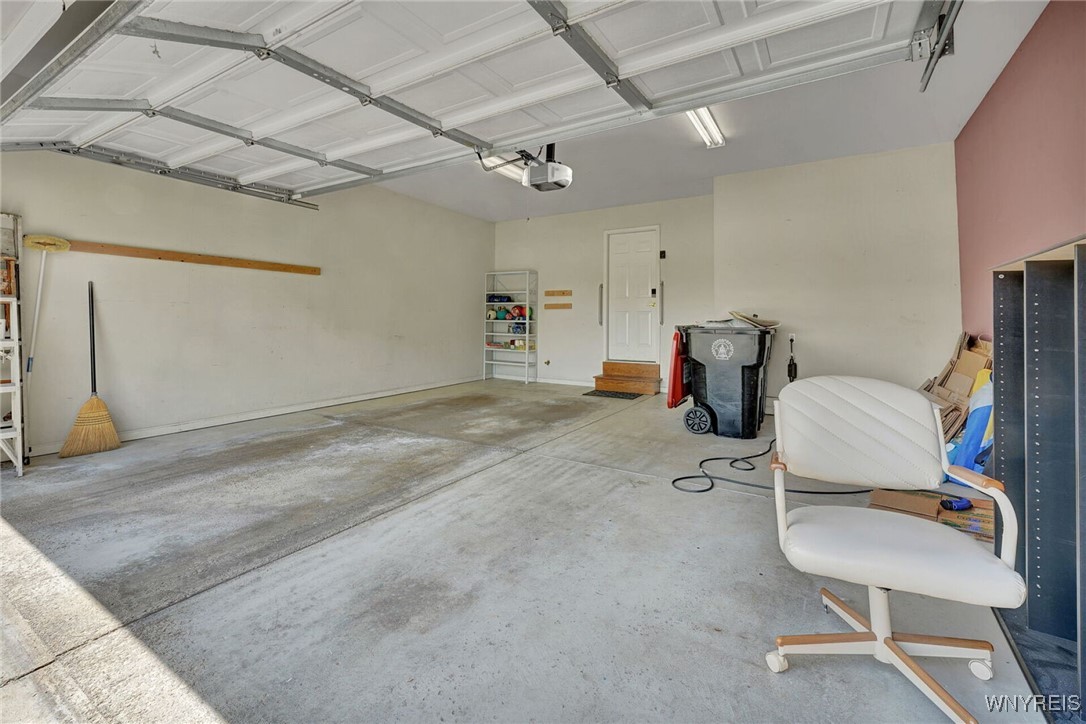 3960 Walden Avenue, Lancaster, New York image 29