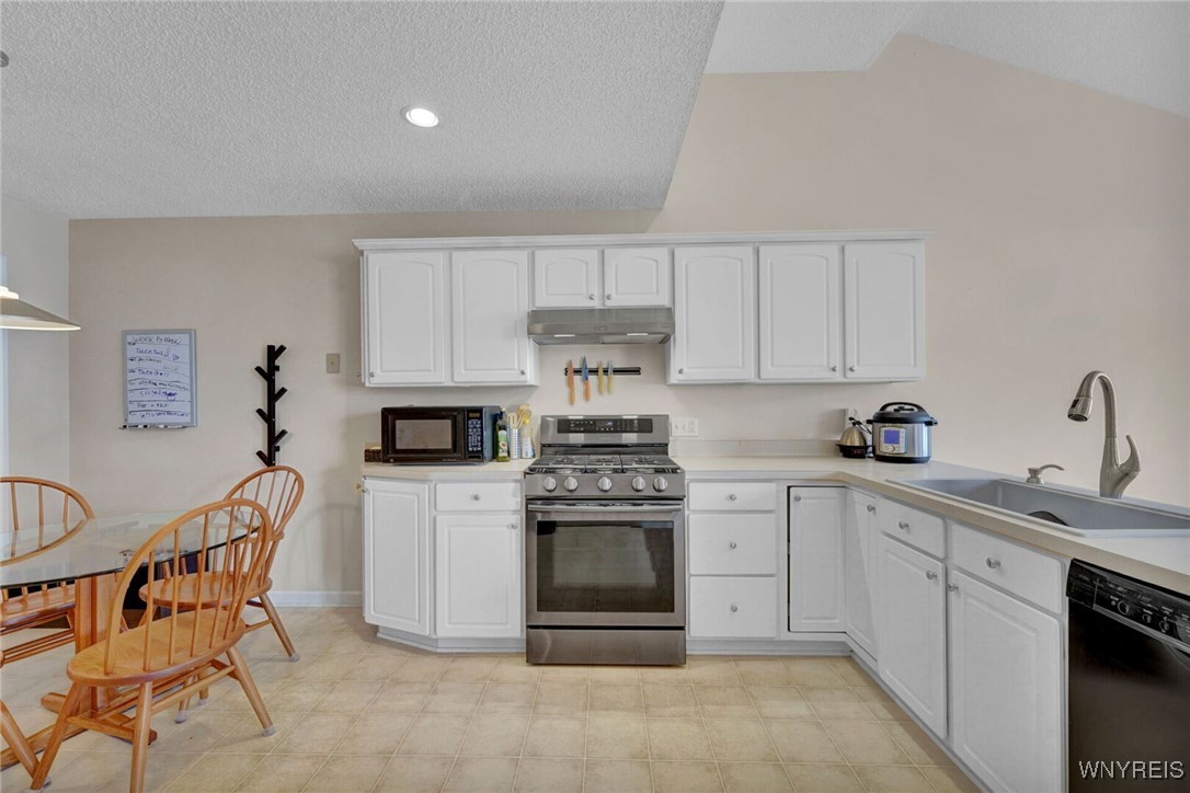 3960 Walden Avenue, Lancaster, New York image 15