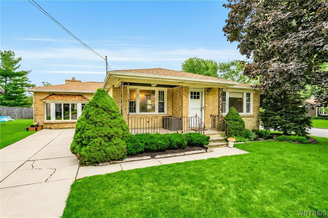 306 Lake Avenue