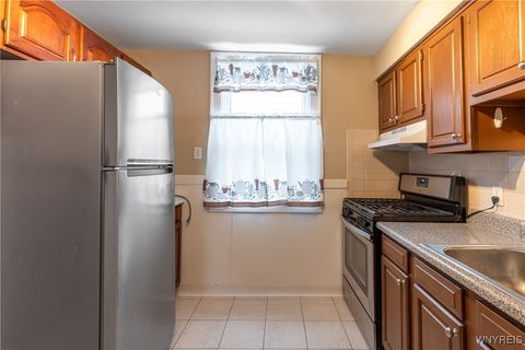 Tiny photo for 189 Hamilton Drive #1, Amherst, NY 14226 (MLS # B1655423)