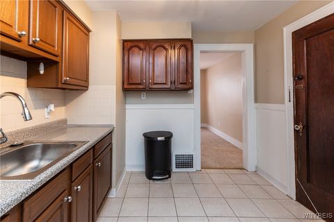 Tiny photo for 189 Hamilton Drive #1, Amherst, NY 14226 (MLS # B1655423)