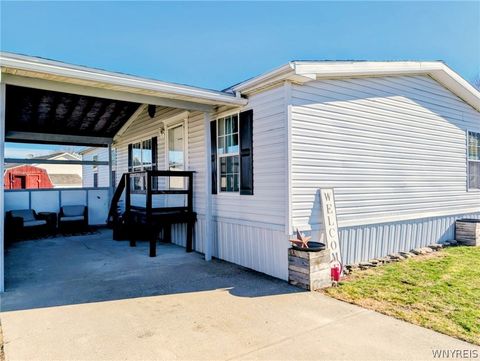 Mobile Home For Sale - 127 Sunset<br/> Arcade, NY 14009