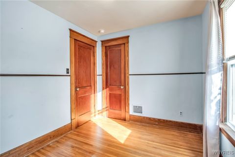 Tiny photo for 519 E Thompson Street, North Tonawanda, NY 14120 (MLS # B1660437)