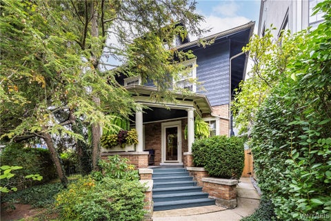 Photo of 70 Bidwell Parkway, Buffalo, NY 14222 (MLS # B1716842)