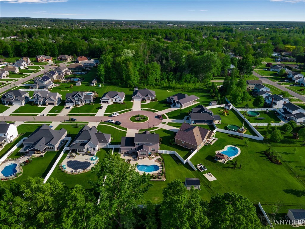 57 Cedar Ridge Circle, Grand Island, New York image 2