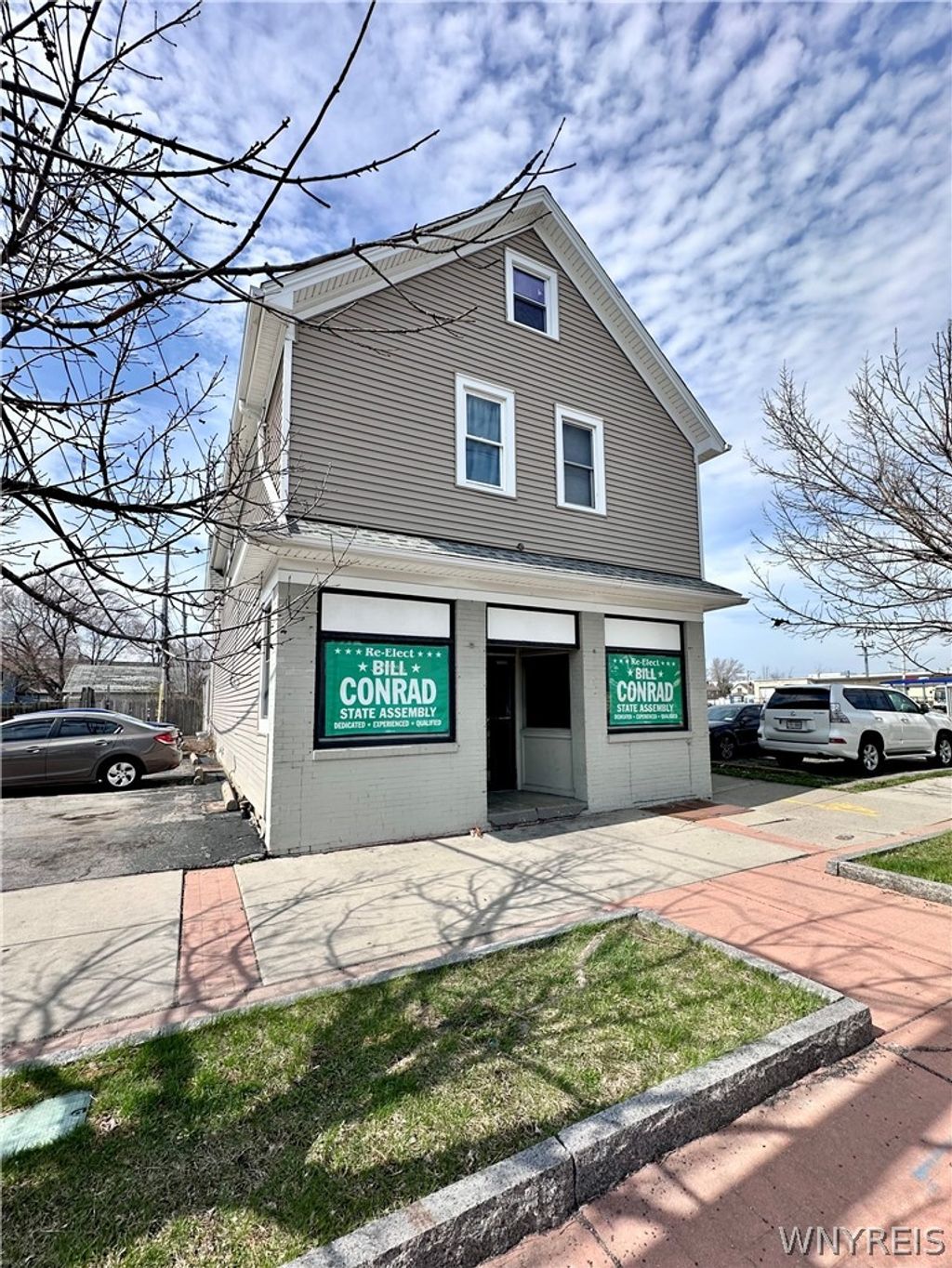 Photo of 140 Vulcan Street, Tonawanda, NY 14207 (MLS # B1674491)