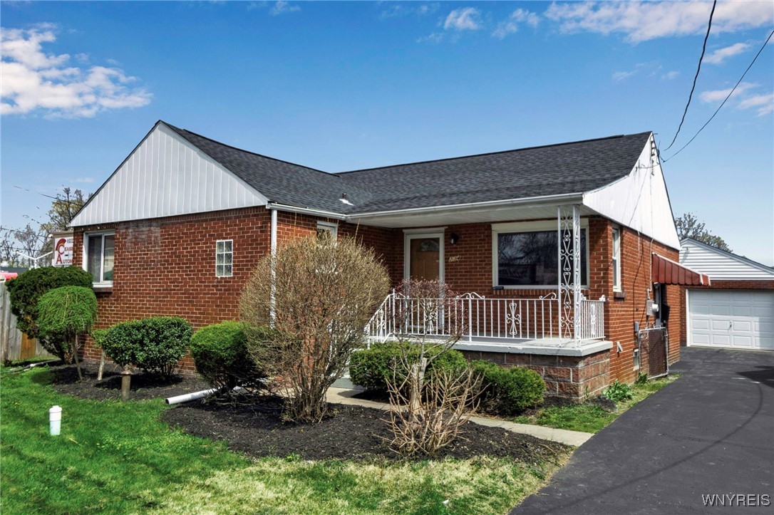 234 Aurora Street, Lancaster, New York image 1