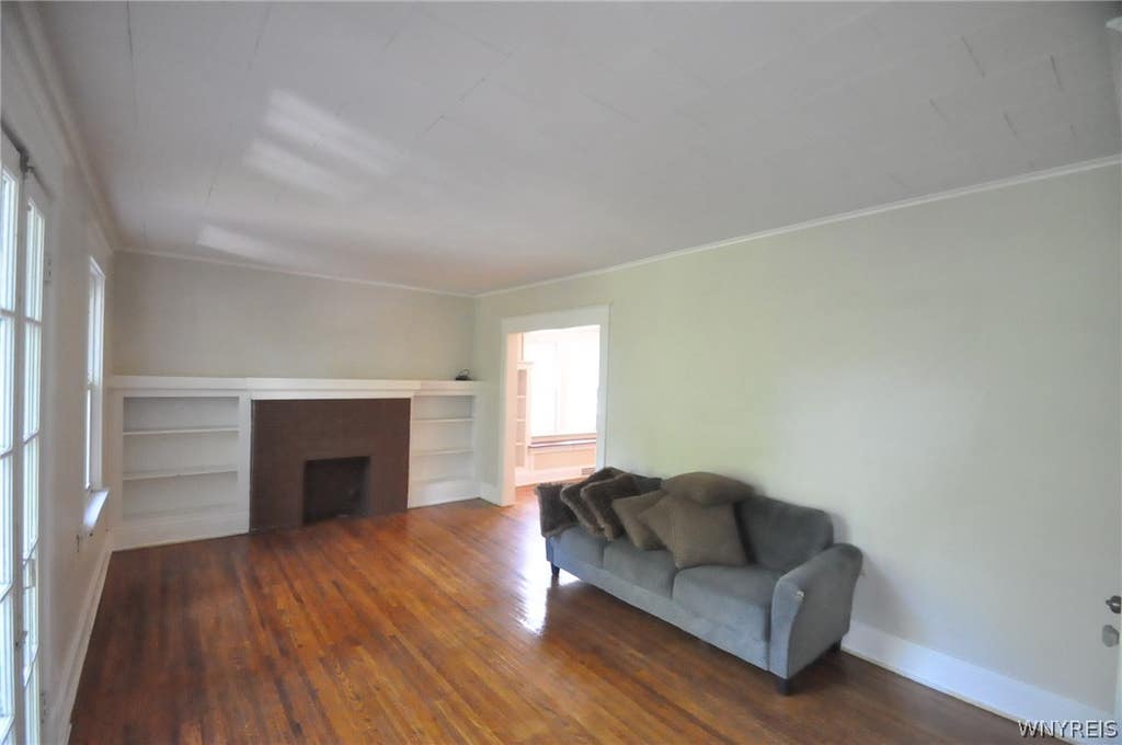 Photo of 9 Wellington Road, Buffalo, NY 14216 (MLS # B1704841)
