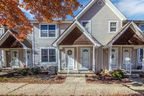 Photo of 110 Olde Stone Lane, Lancaster, NY 14086 (MLS # B1725197)