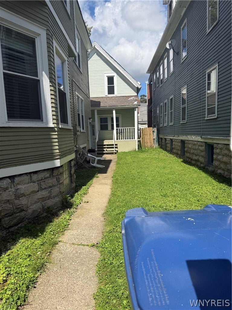 Photo of 348 Auburn Avenue, Buffalo, NY 14213 (MLS # B1712679)
