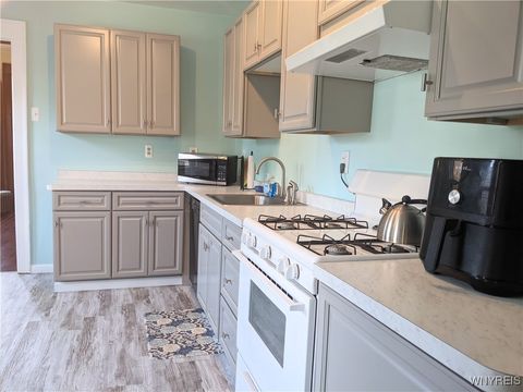 Tiny photo for 366 Ashland Avenue, Buffalo, NY 14222 (MLS # B1652587)