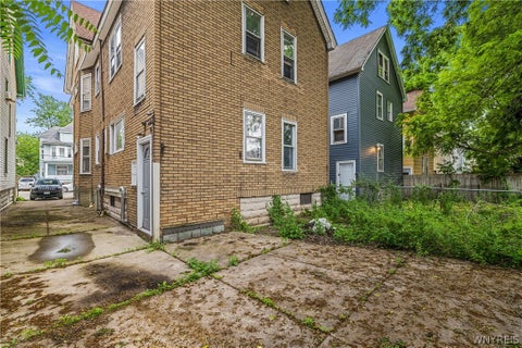 Tiny photo for 40 Geary Street #2, Buffalo, NY 14210 (MLS # B1690212)