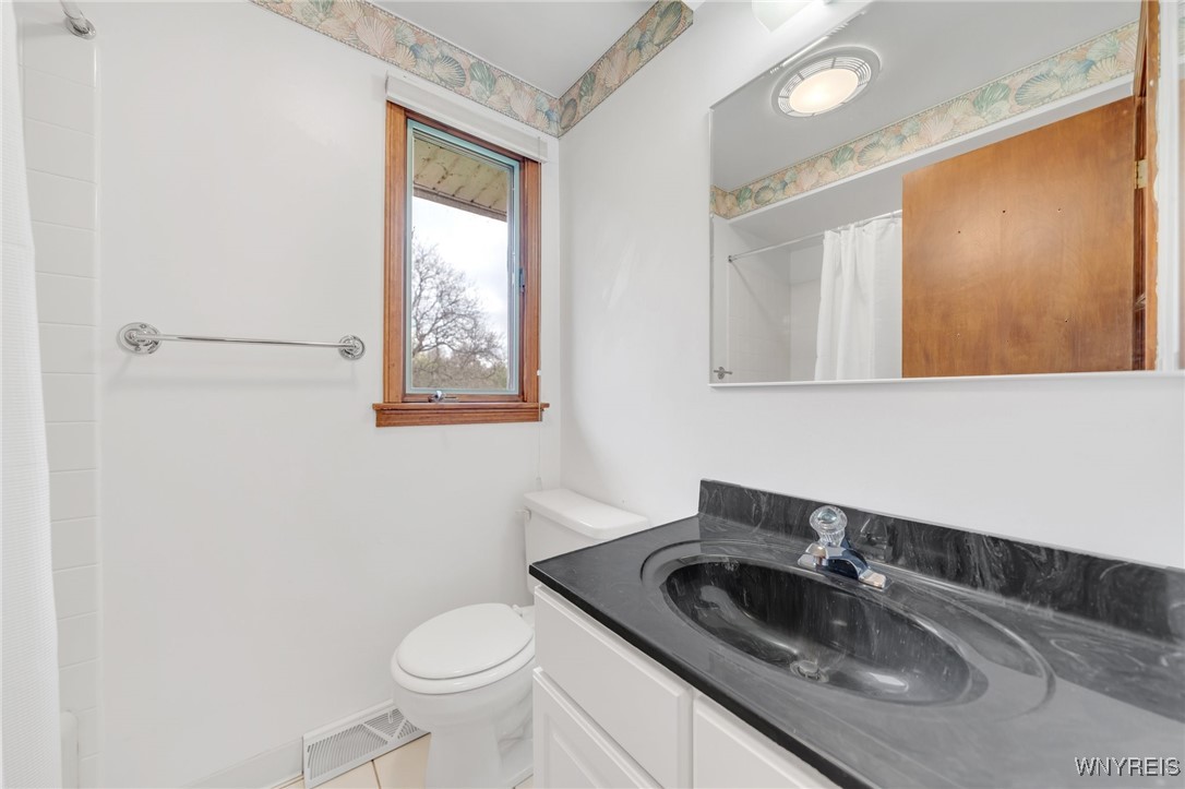1361 W River Road, Grand Island, New York image 32