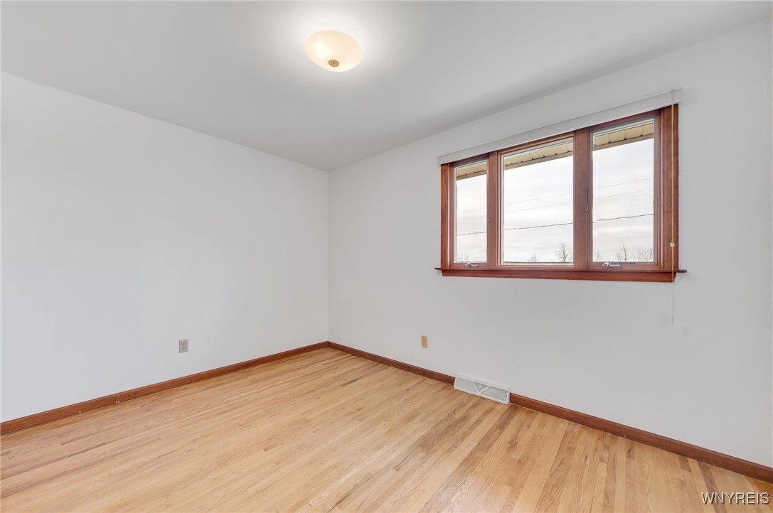 1361 W River Road, Grand Island, New York image 37