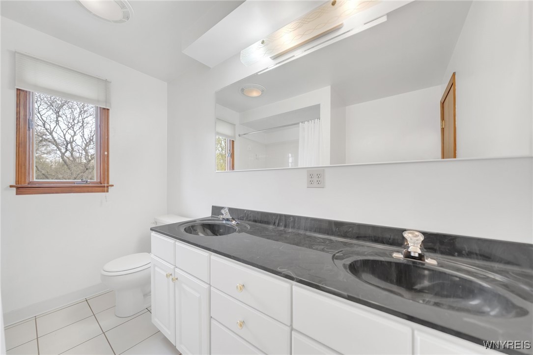 1361 W River Road, Grand Island, New York image 36