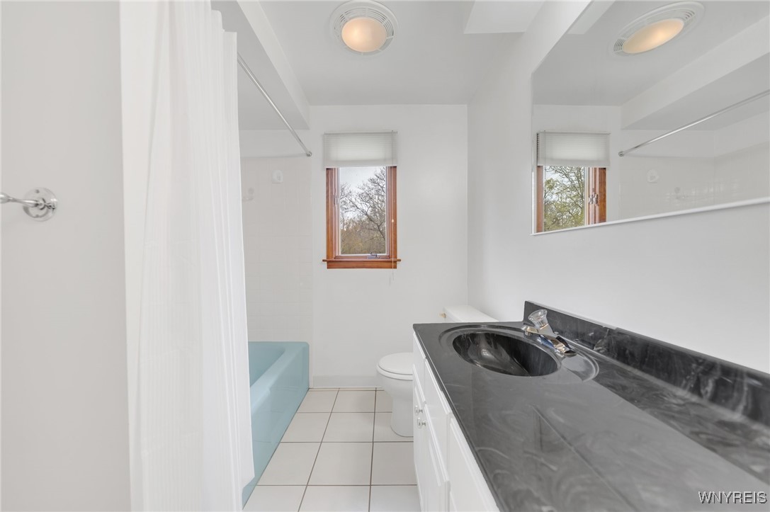 1361 W River Road, Grand Island, New York image 35