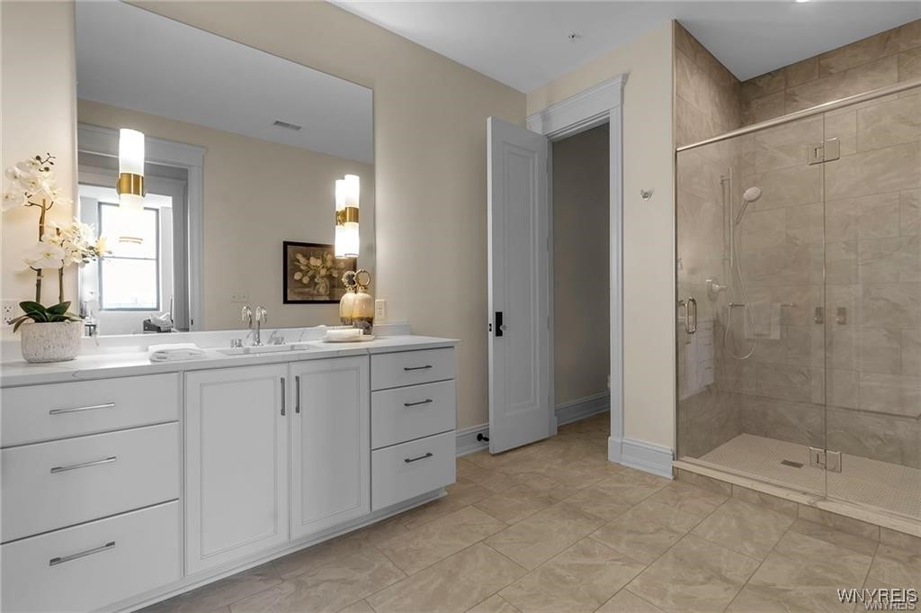 674 Main Street #5, Buffalo, New York image 39