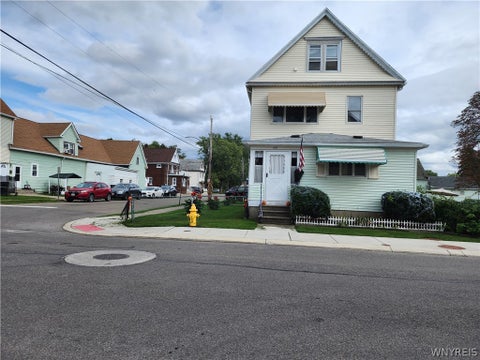 Photo of 186 Center Street, Lackawanna, NY 14218 (MLS # B1716019)