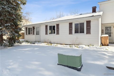 Condo For Sale - 32 Pebble Creek Drive<br/> Cheektowaga, NY 14227